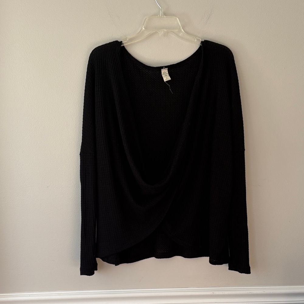 Lazy Sundays Black Draped Front Women's Long Sleeve Waffle Knit Sweater